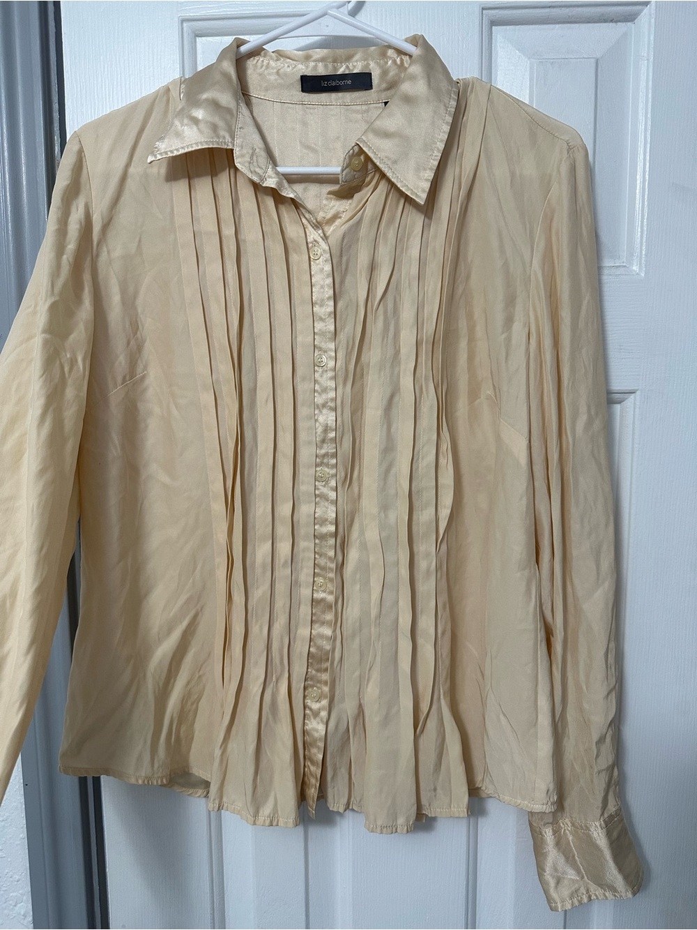 100% silk Liz Clairborne Cream Pleated Button-Down Blouse